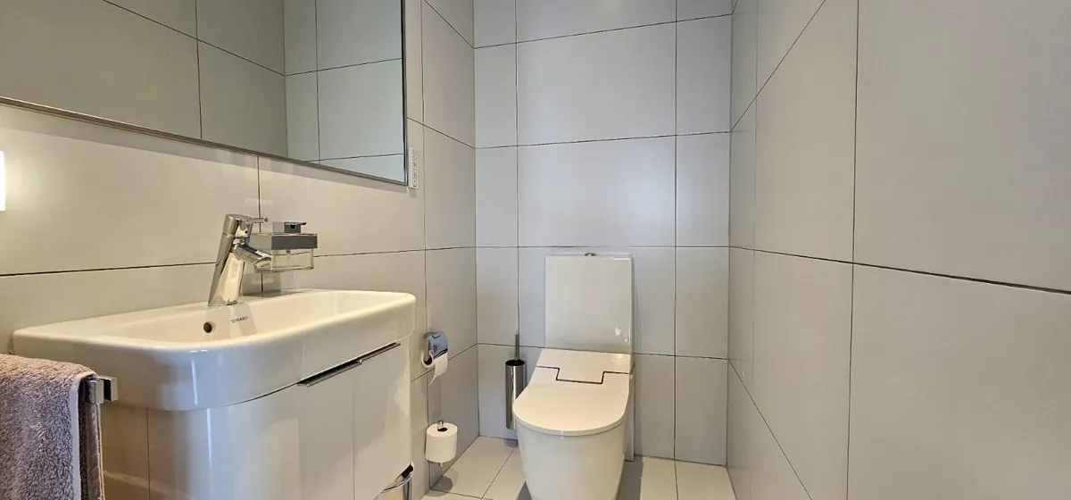 646b8d37-24be-4965-9153-ef93f2ef8357