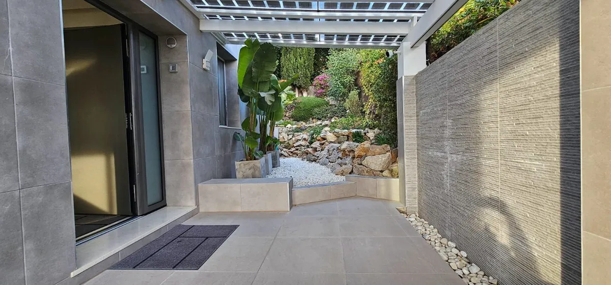 93f2e973-04d4-44f6-97ea-44dc8ee4ce48