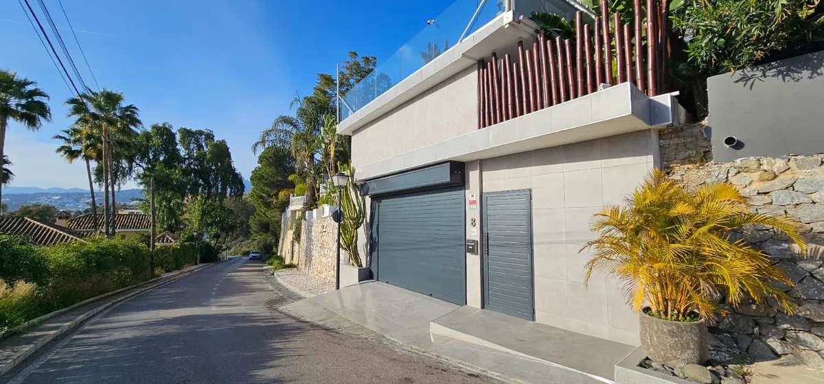 b8e3fbb9-898c-4bdf-92c5-b30cf0a39fd7