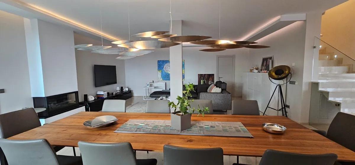 c2ce5a7d-5596-4c0d-a37b-5b4eaba27952