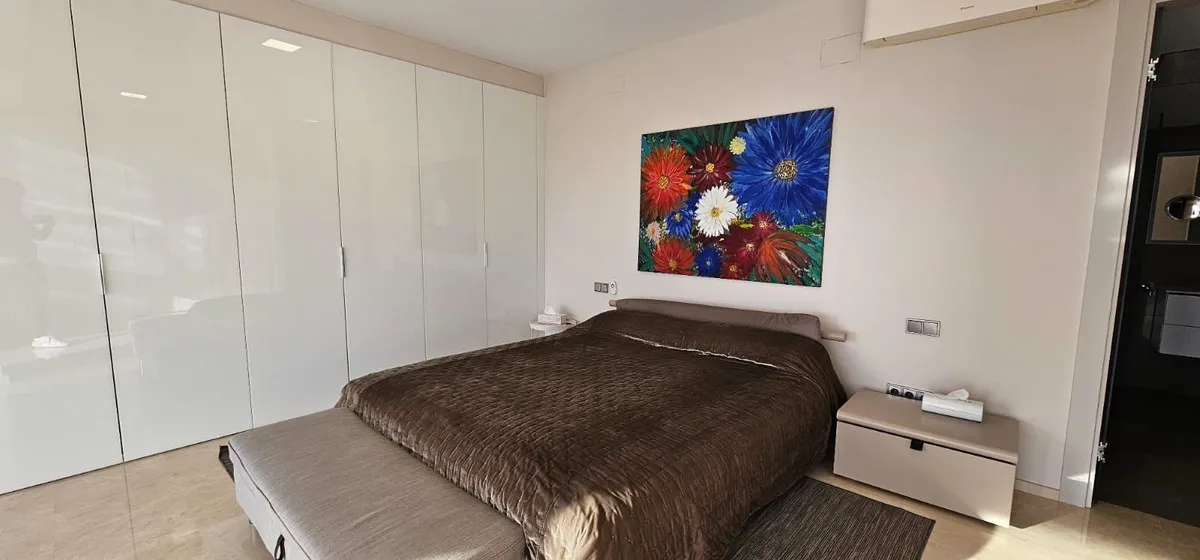 fc7966dc-5901-4e4b-87be-eb09b79c4694