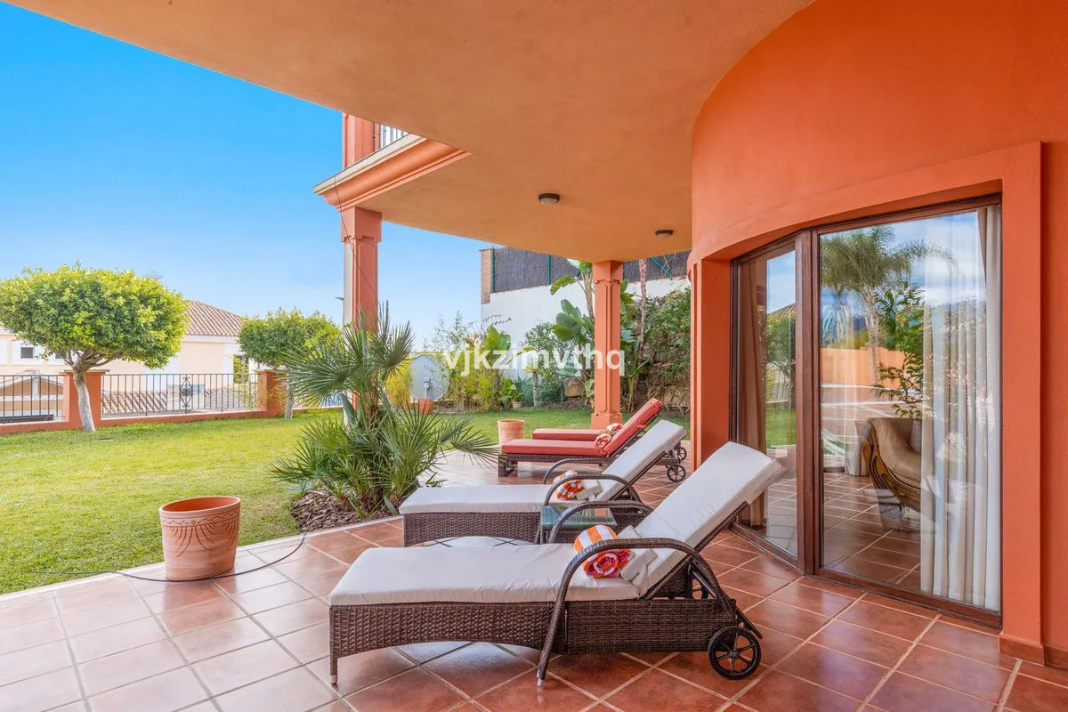 27f83c42-7c0e-4430-bdf4-9ba4e354aa31