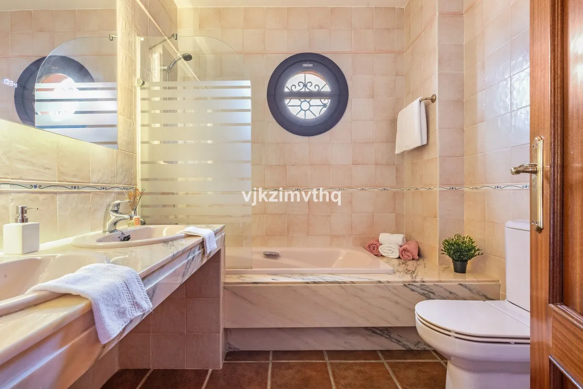 583bc769-711d-48ac-b297-484f4ee502e4