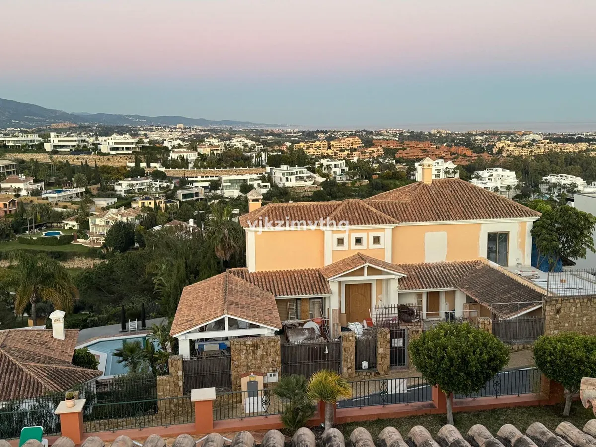 66b2ee46-3d85-4c9d-9f50-6de96cde2910