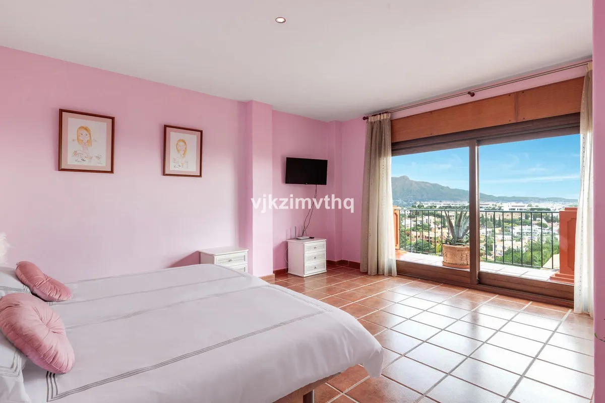 ec497e51-932e-42ba-be87-a717077fe9b1