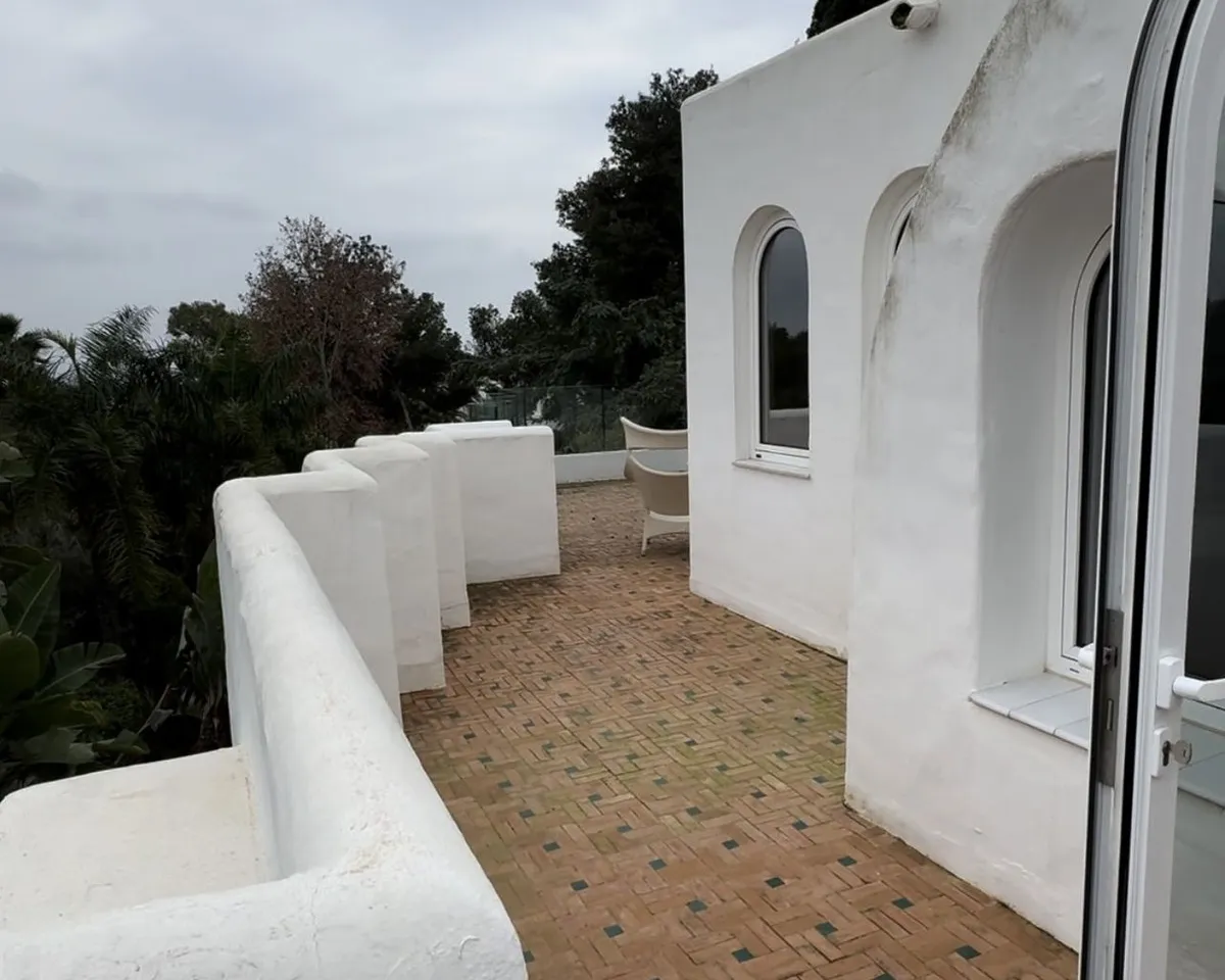 1fde235c-73fd-470d-8d44-4b433aa6b92f