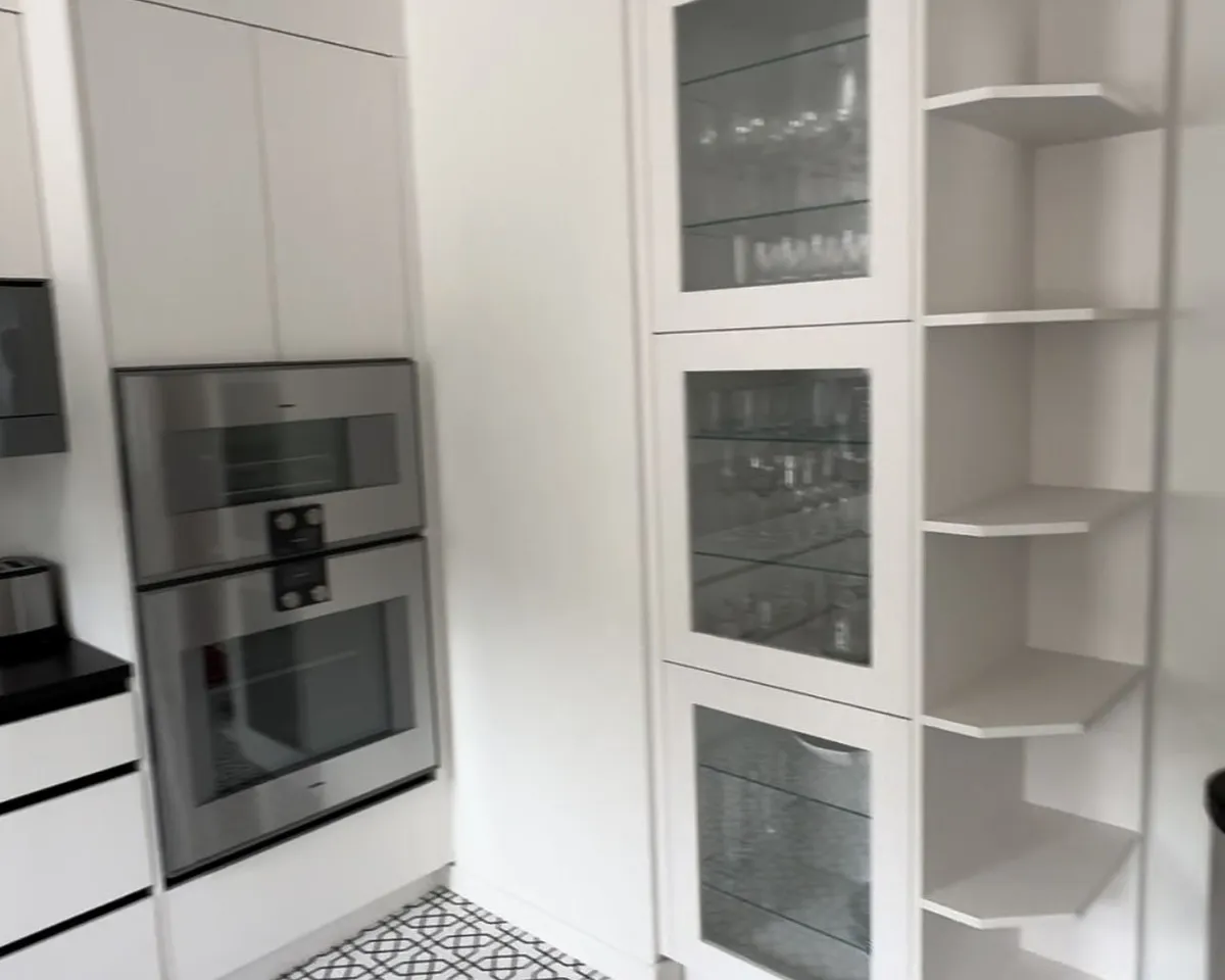 ece9828b-7646-4d95-ae1d-0d08a4350ee8