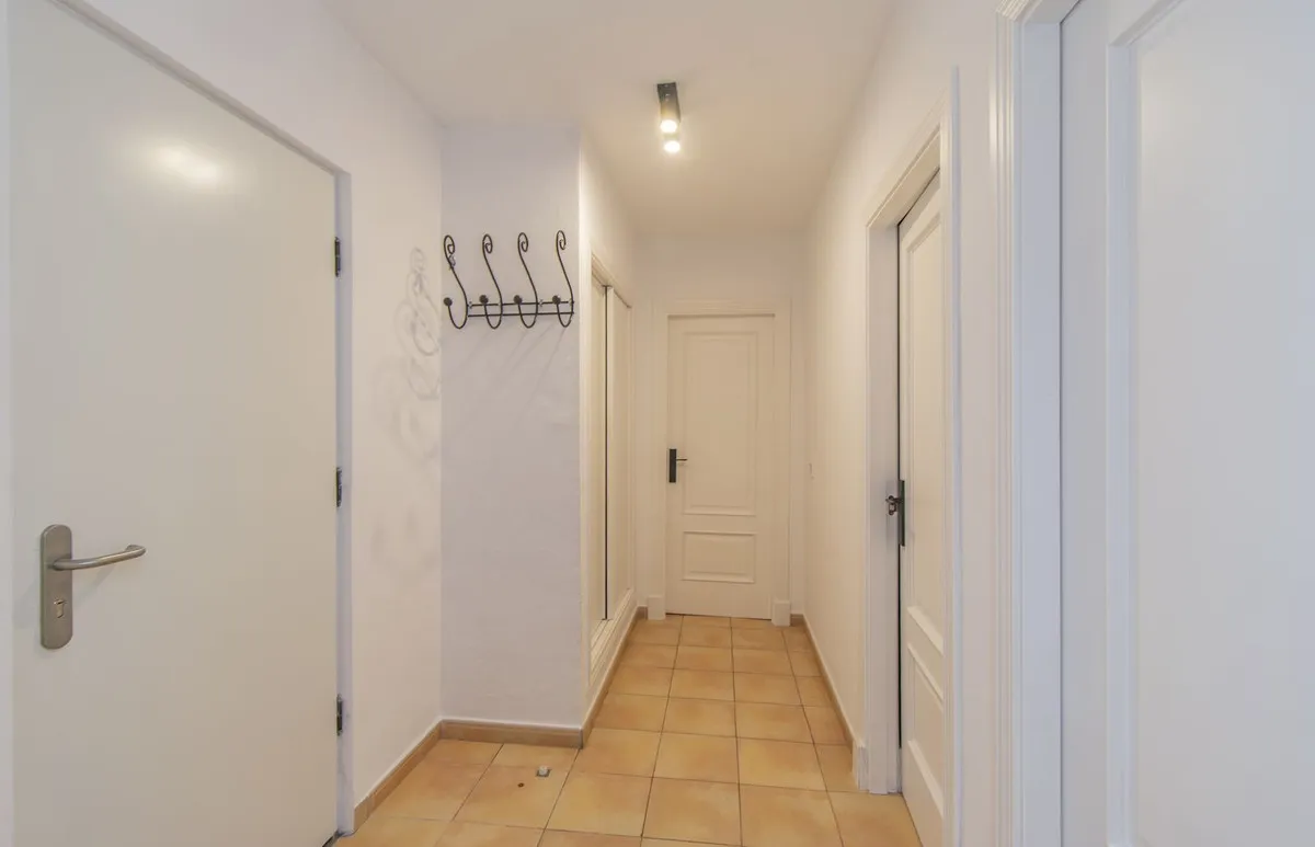 054d48af-d601-44e5-b4a3-da34a14c9c0b