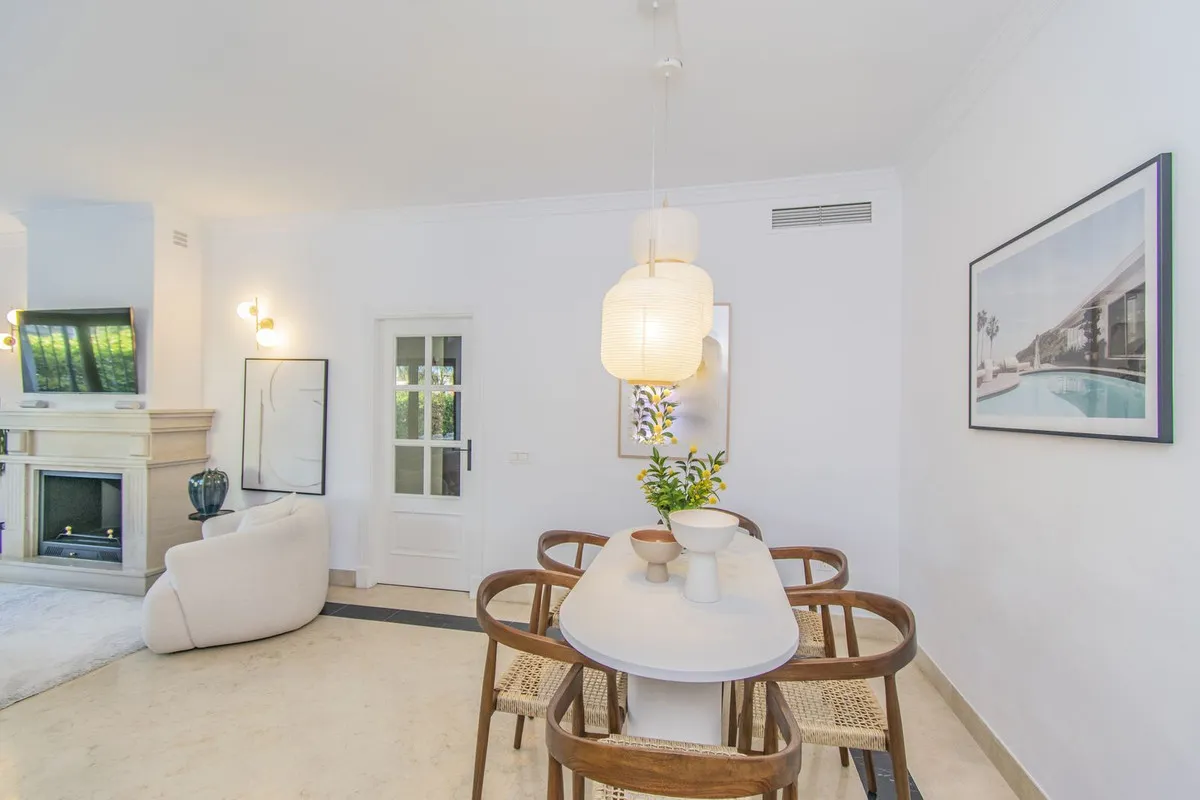 0d9da130-fac8-43d5-8325-993dc746ffbc