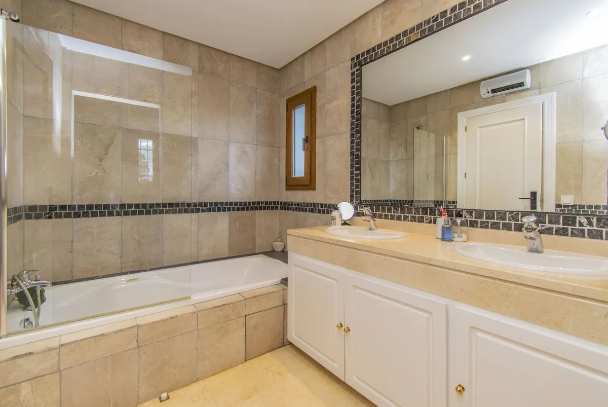 2f1a5f44-d66b-457e-9a7e-987e7d7f5488