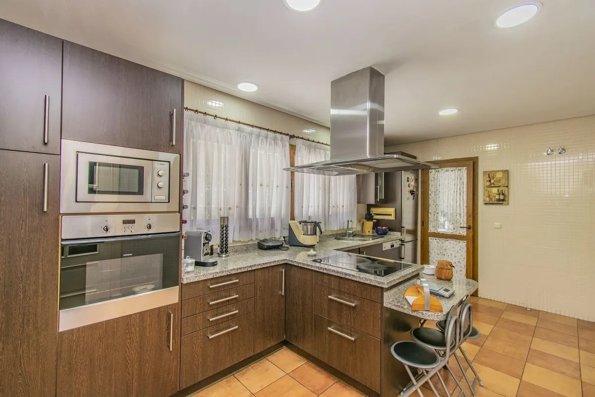 839c93dd-94a0-4054-b1aa-4fd1f8021f77