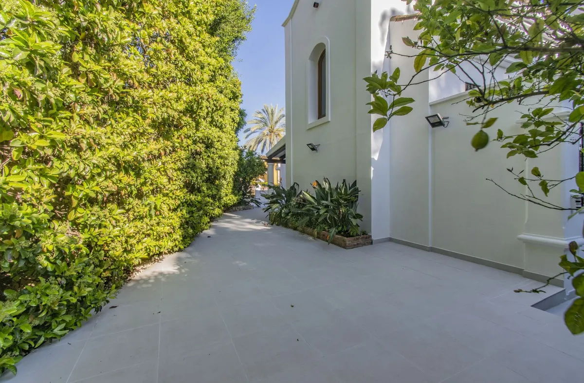 da4a7d61-7a24-4f6a-86c1-17aff7da3905