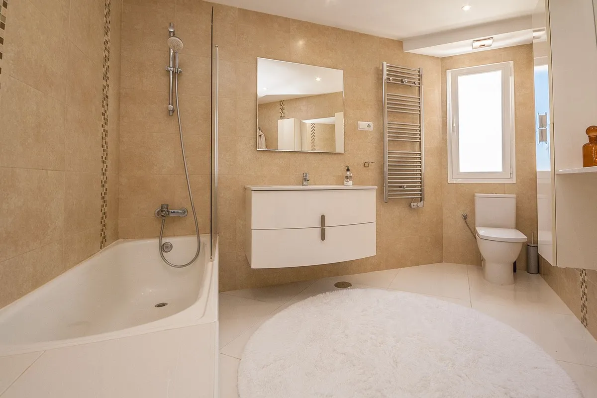 a95cf1db-f311-43ef-af2d-ae9eaf611162