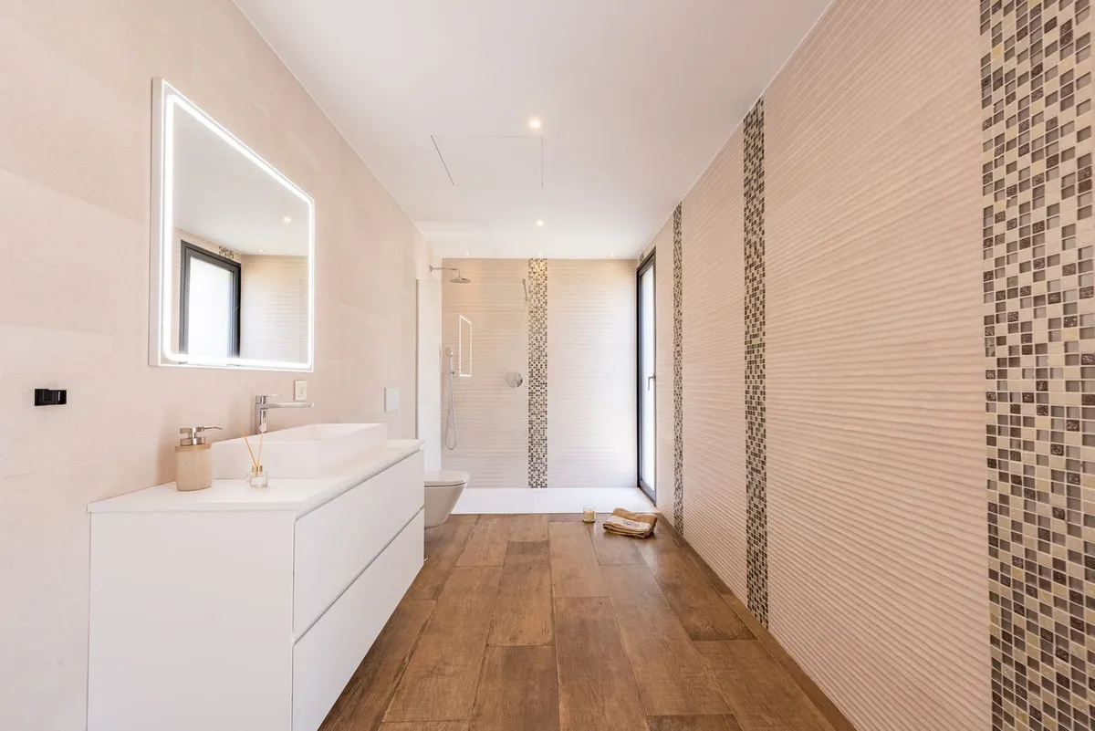 08d6dc5f-4d26-4b26-8aa0-5b0577309acf