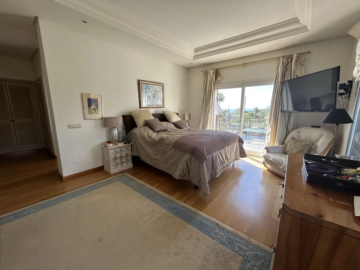 32d9e9d4-8db0-4d38-8f97-0fd3dee48274