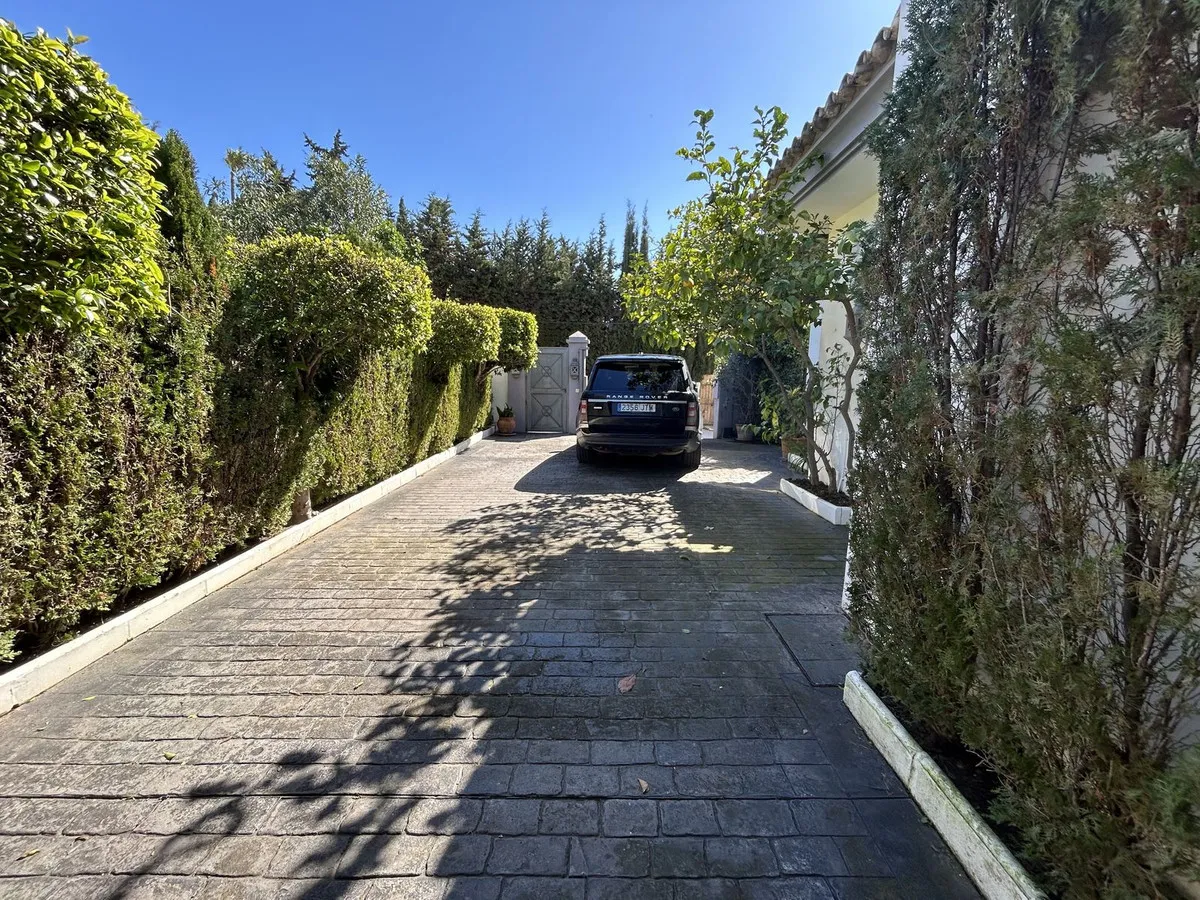 4ef768ca-9a90-480e-ba5e-3f6f4ba16b01