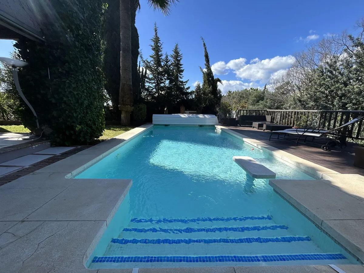 7bb894da-ebbb-40cf-b883-be53cff5f185