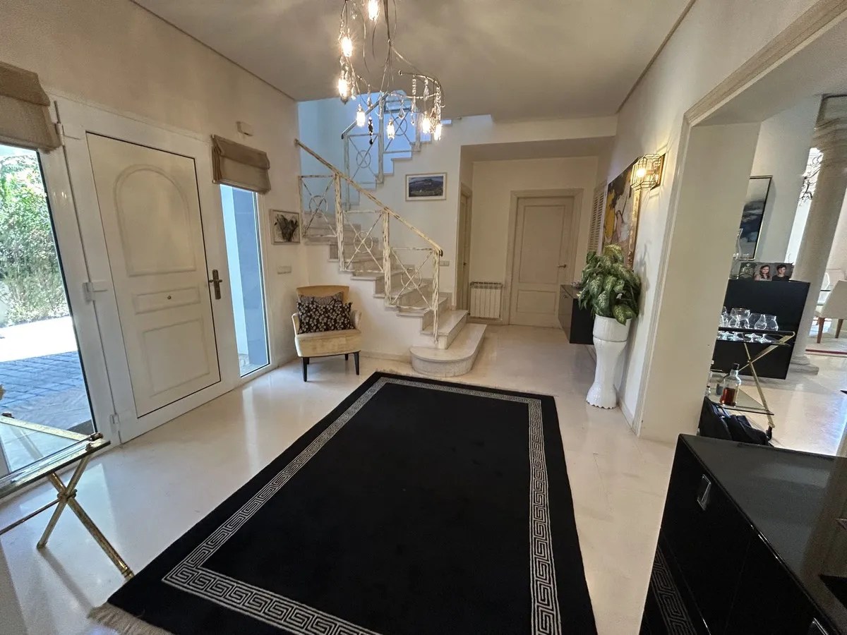 ac1b1529-f945-4ba7-a9f4-a5d1909f4a4c