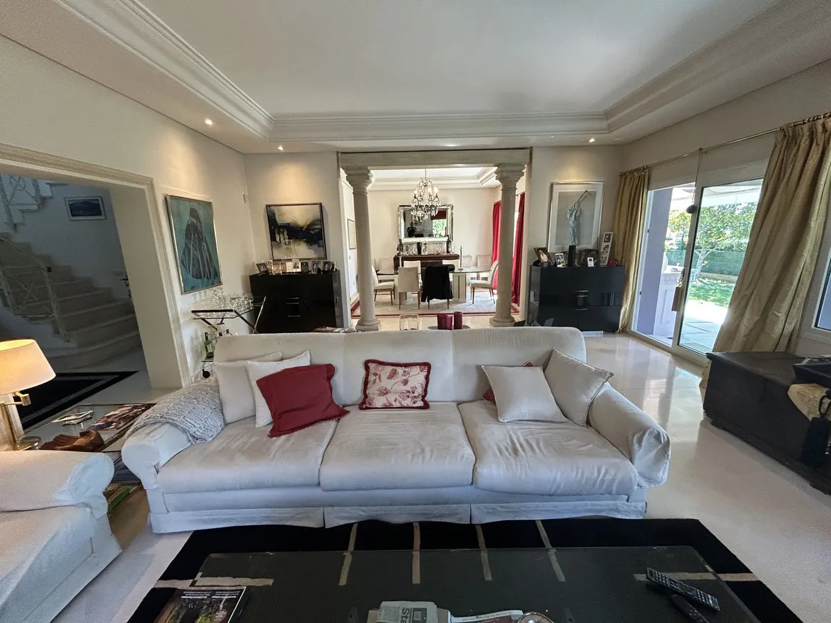 c3f49473-6542-45d8-a2e8-e632d3b891ba