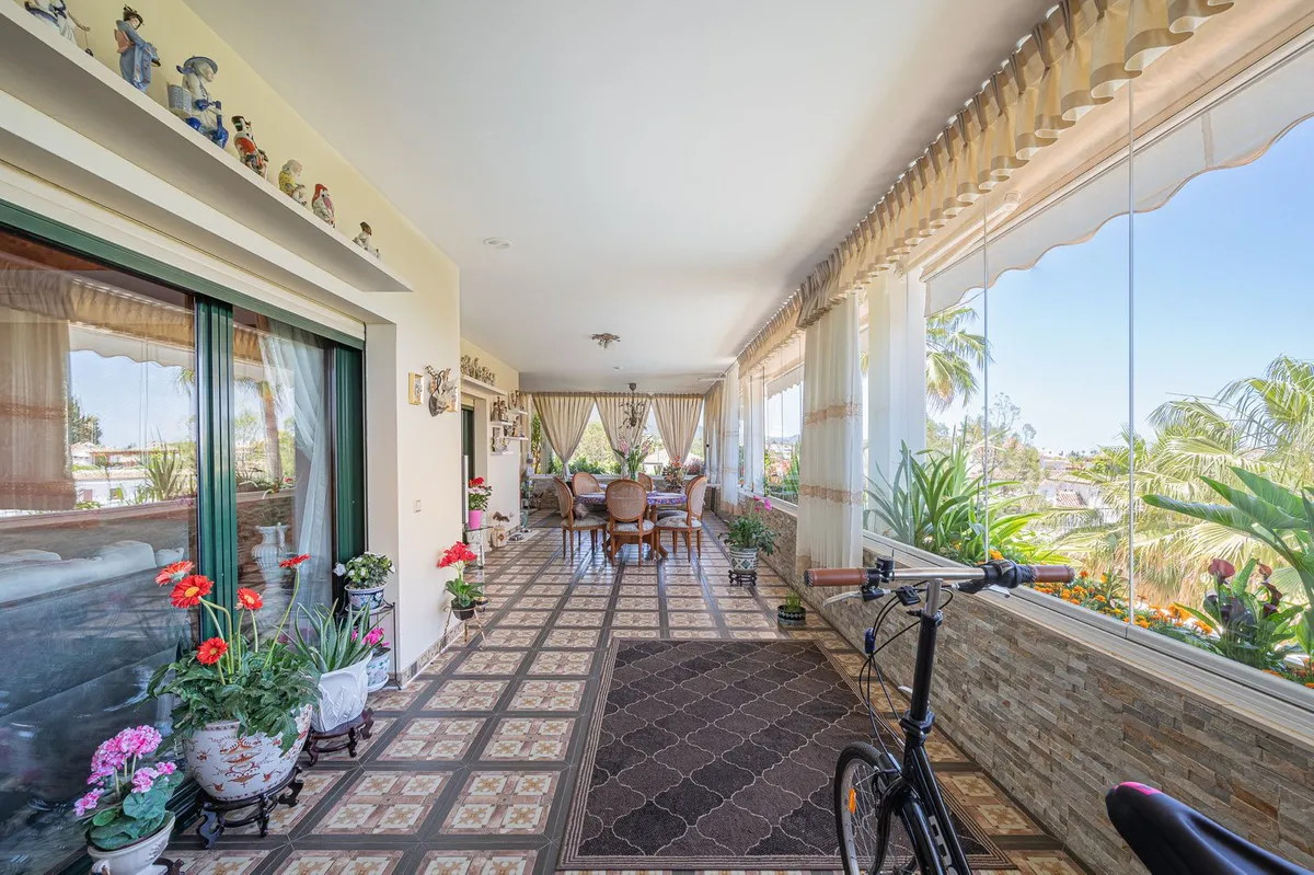 b246a15c-1756-4d58-81b8-e3703b0d0e97