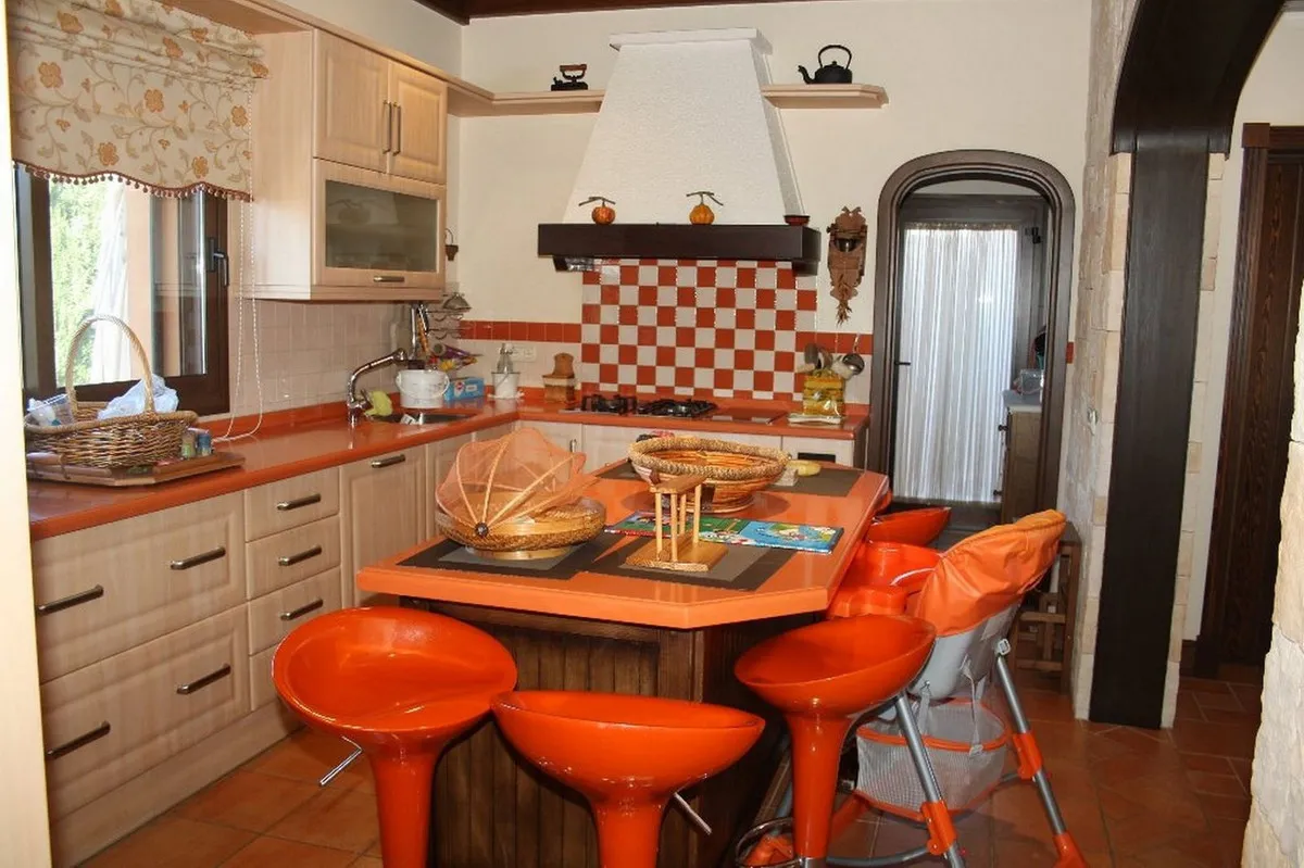 108c1ff9-6311-4842-ada5-4c673676f523