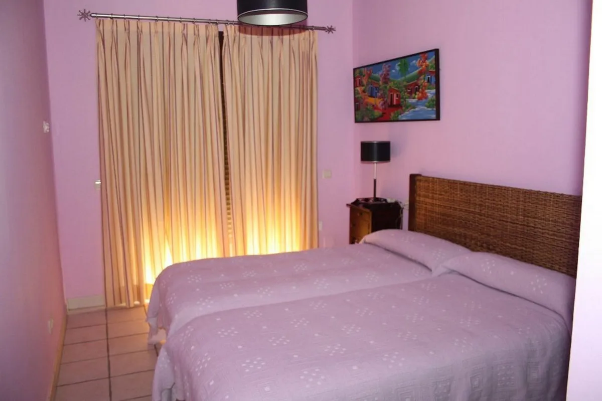 9c91a42c-f4b3-444b-9799-406deb05f552