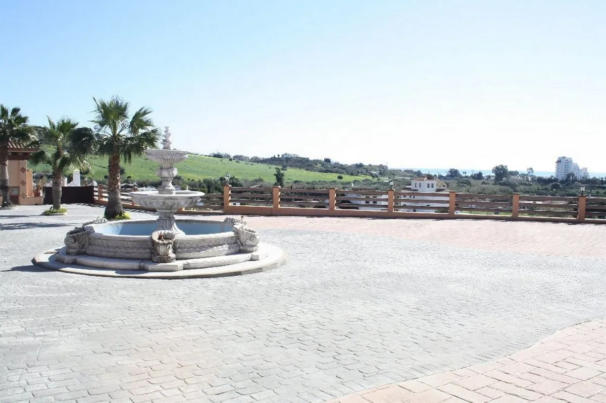 fd220725-e286-4474-a06e-382de33390c6