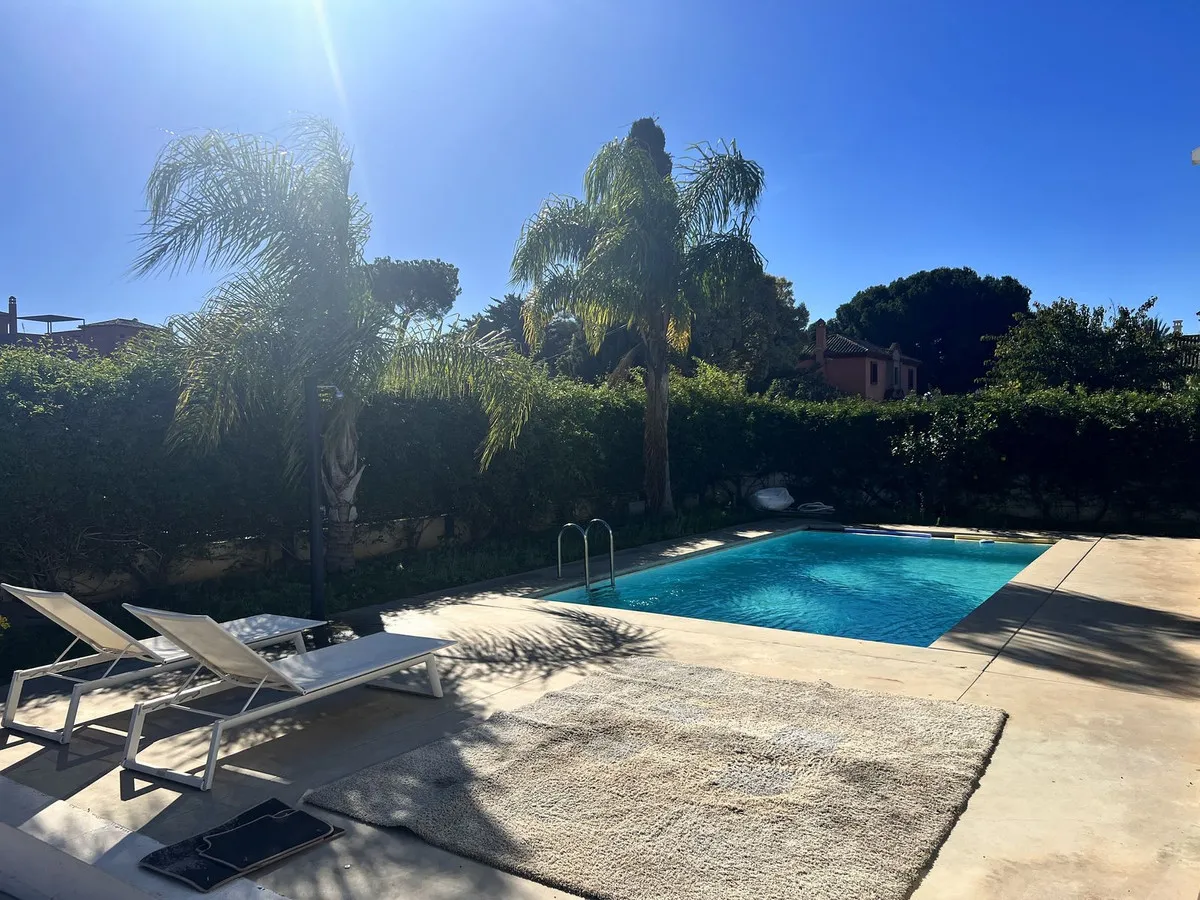 c7775a0d-ccda-4488-82f9-8361bec214ff