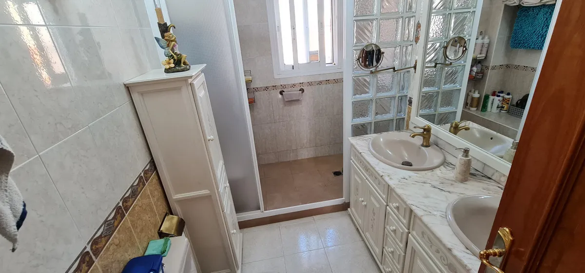 328a66d5-b682-4e2d-9ccf-09fb8d5465ed