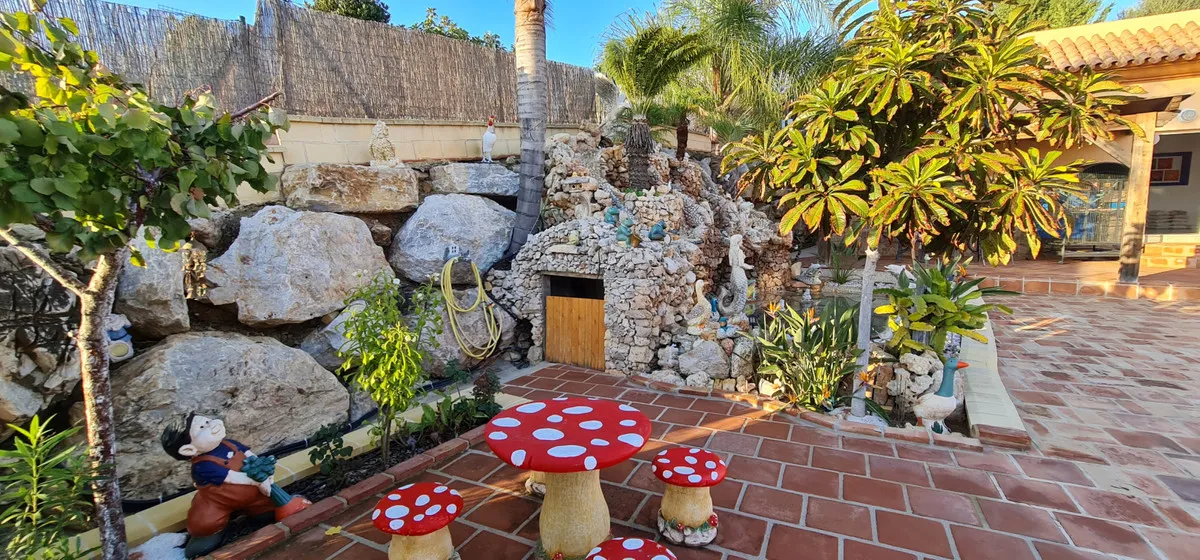 7505685c-a298-4b0a-b110-8151cbb2e46c