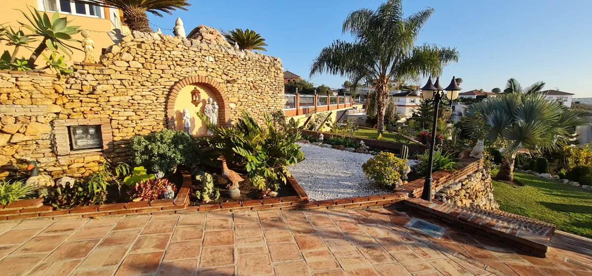 c8edab44-d964-4593-b8ba-e0737a2ed13d