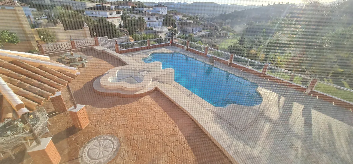 d1bdc0bc-1a60-43ea-836c-afc0bc27d76c