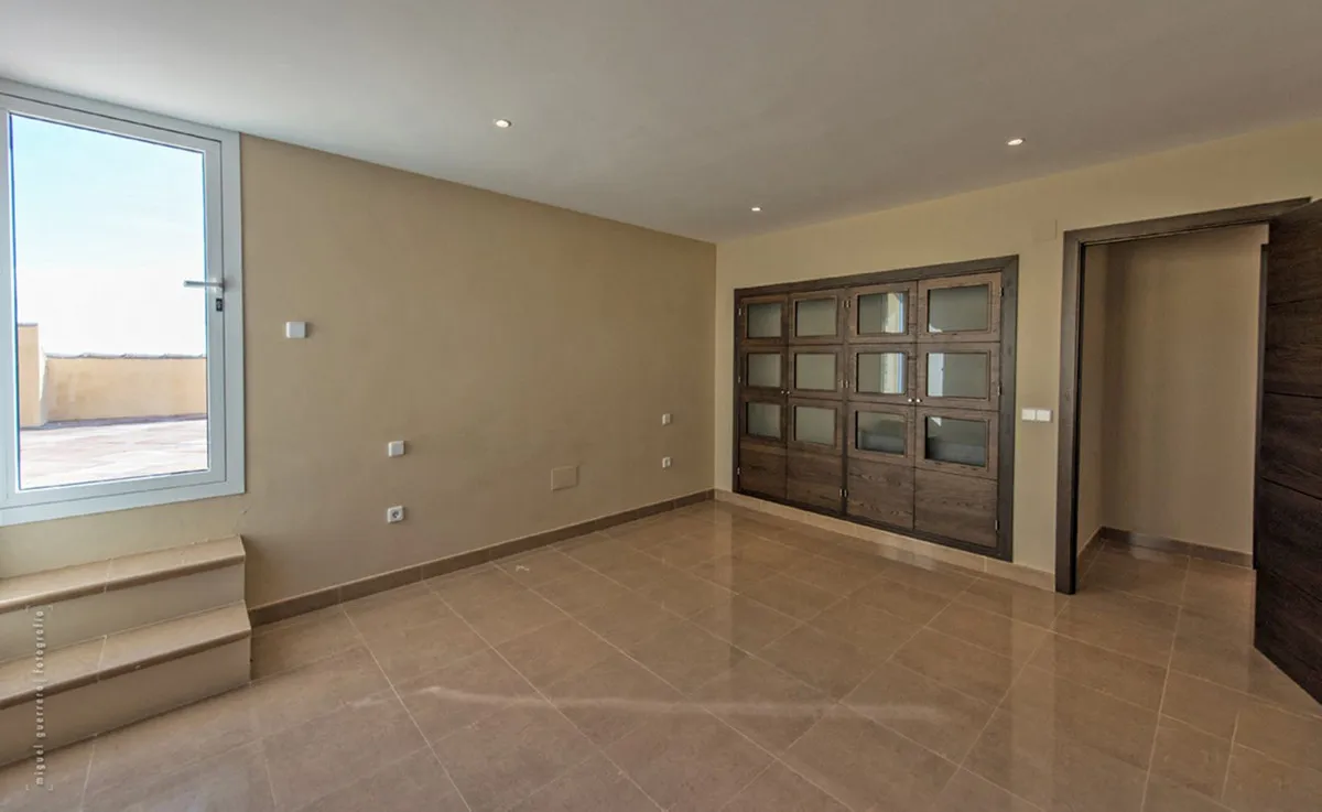 1d35524b-2599-47b0-8b0d-bb97aa01a51d