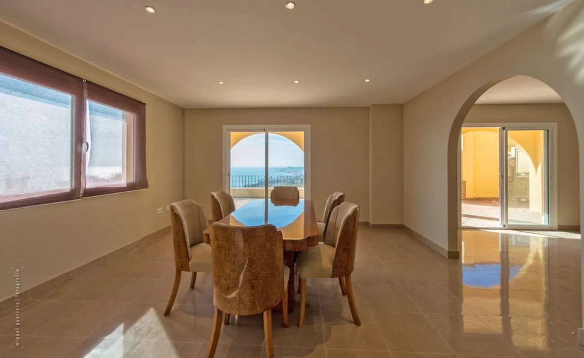 3ceb95b6-d847-492d-9c7d-0893dce191f4