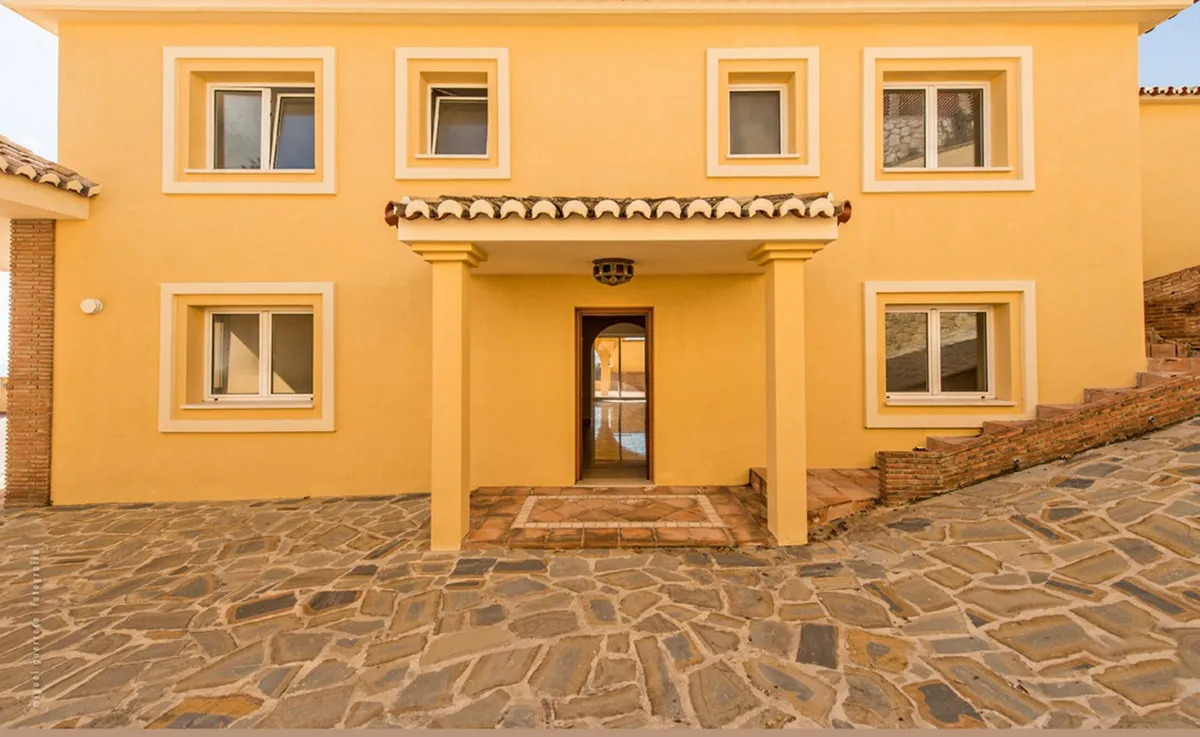 6542411c-abcd-4ba0-8c1a-9895e402a8ba