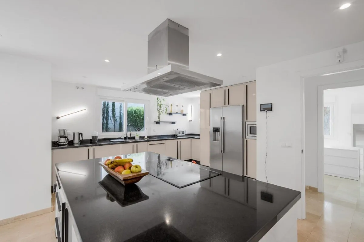 1767afba-9399-4d8d-8cb4-976c87130065