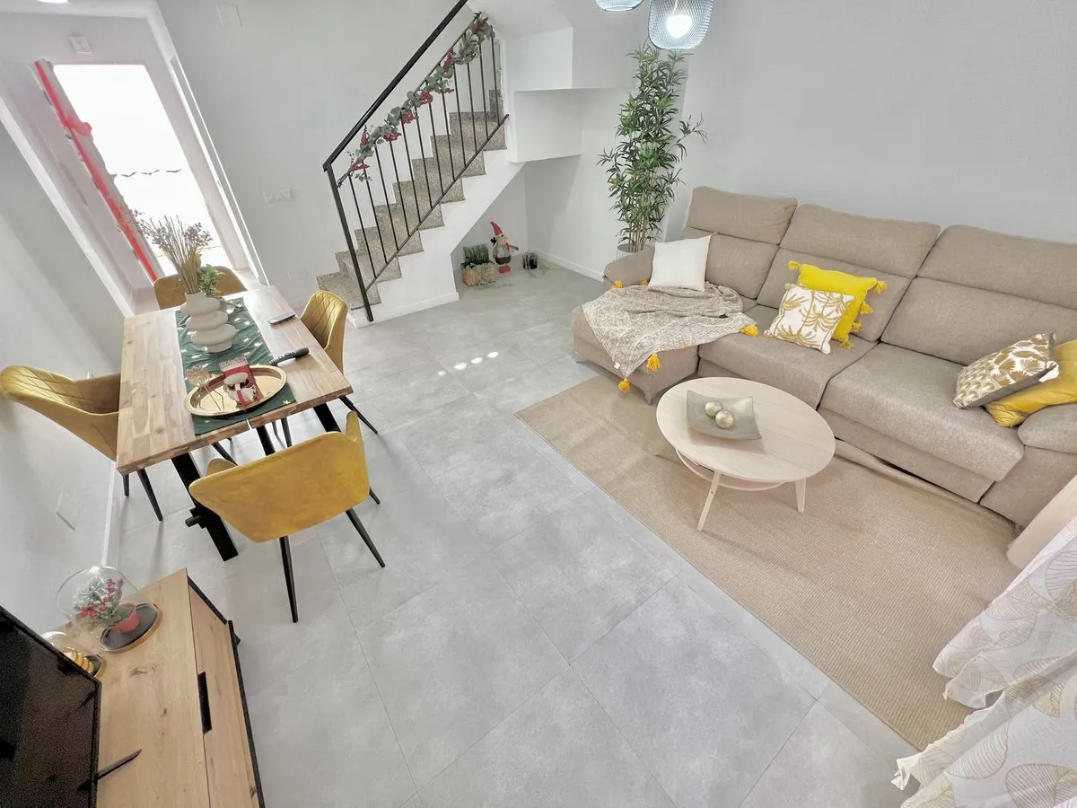 77d5692a-b4e6-4795-8356-a6ff21b8e327