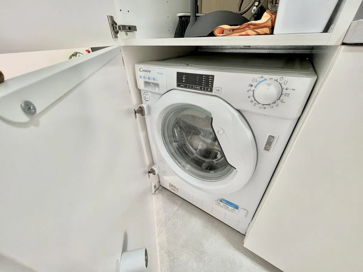 9b6d66c3-2ecb-4785-973a-d9b50e6715b6