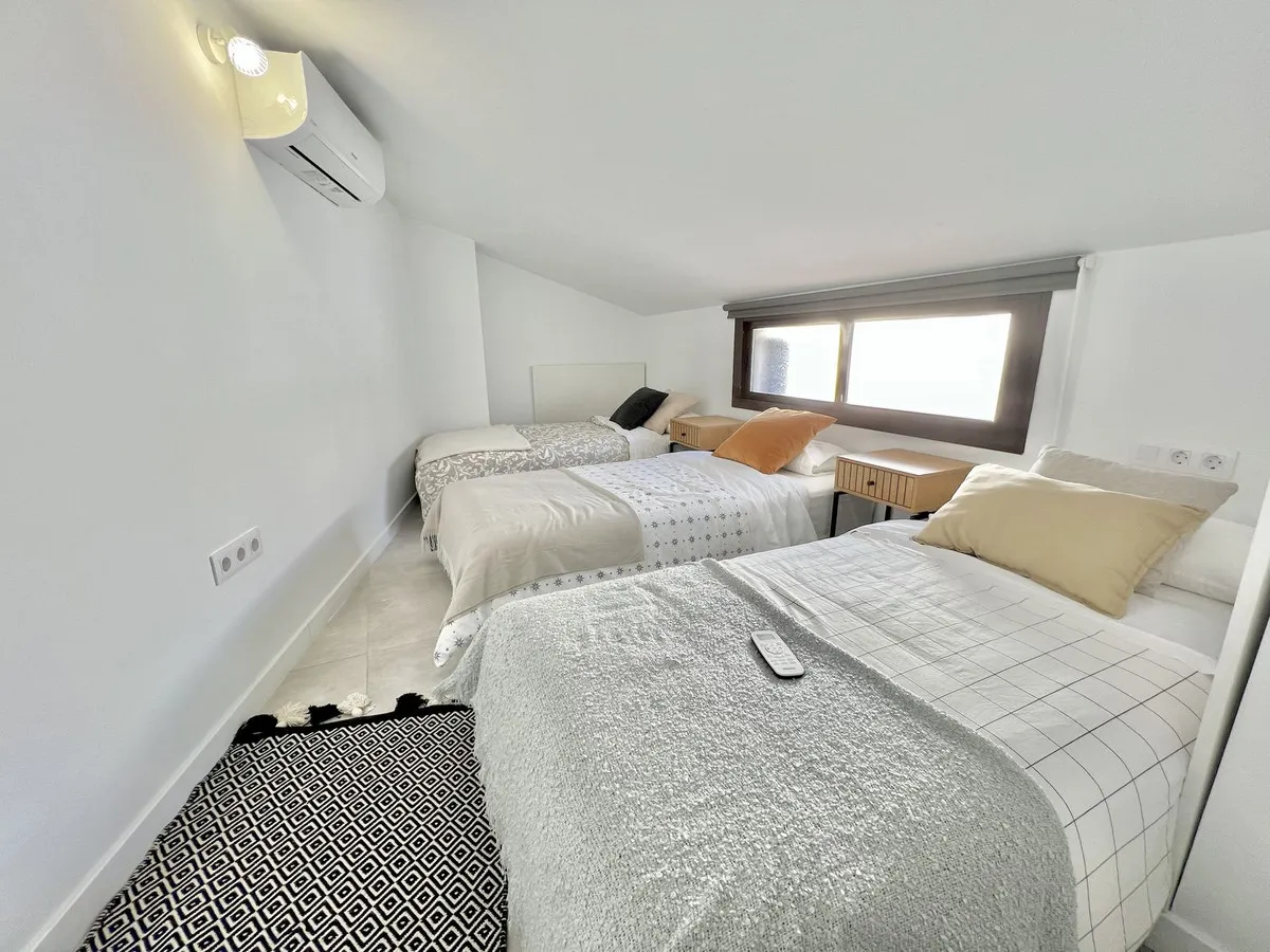 bc6d1e04-be17-4c5a-bc3c-fb08e4430e93