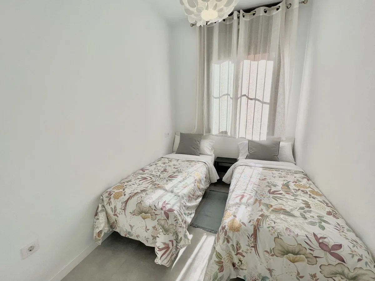 e7cc0dd4-282d-458f-9883-a54f3d0bb274