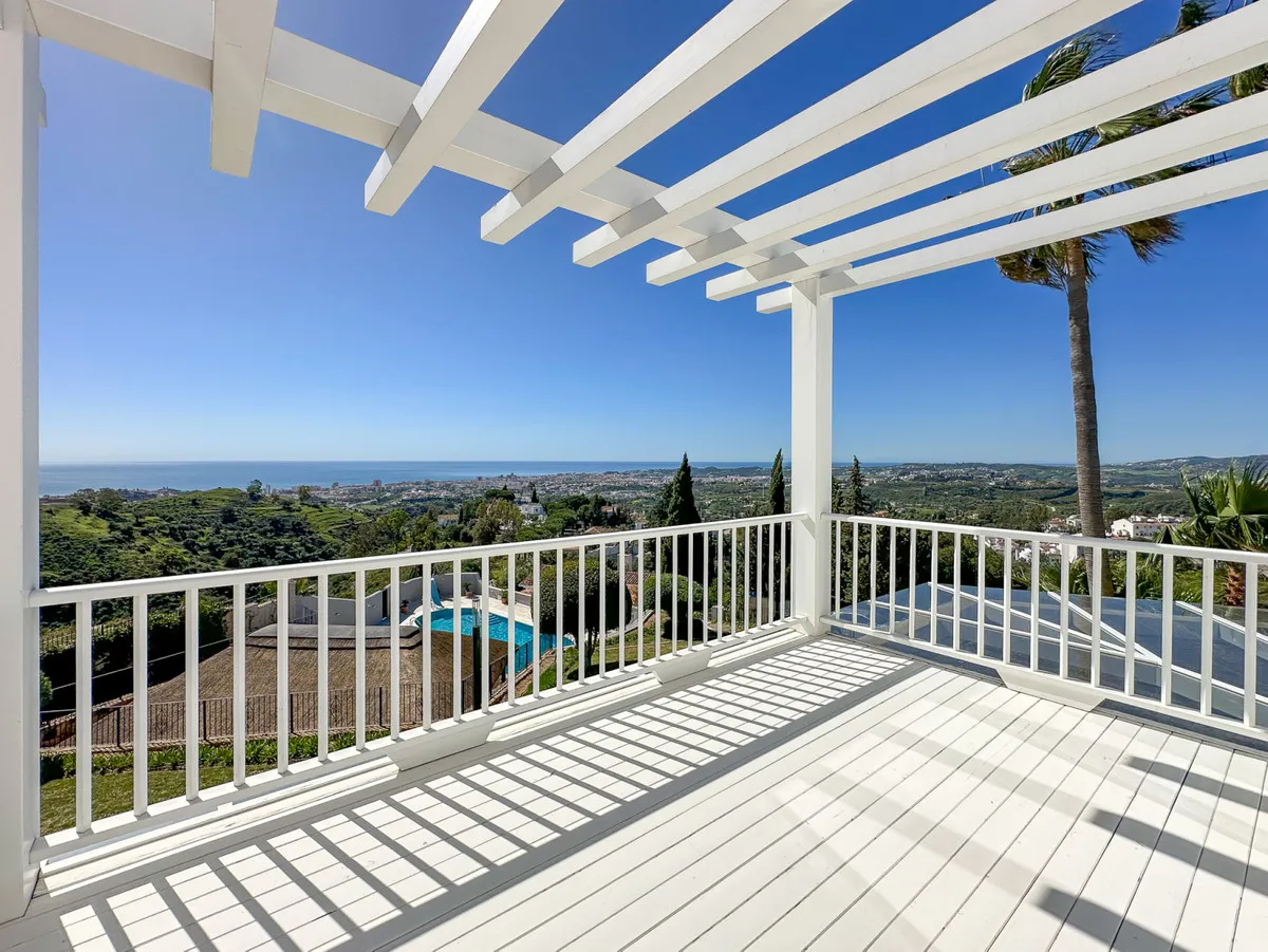 b524f9a4-e0c2-4df5-b048-0d24825548e8