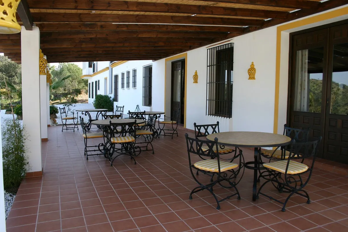 8e0c4784-34c8-40ed-bdb2-0e85e6774047