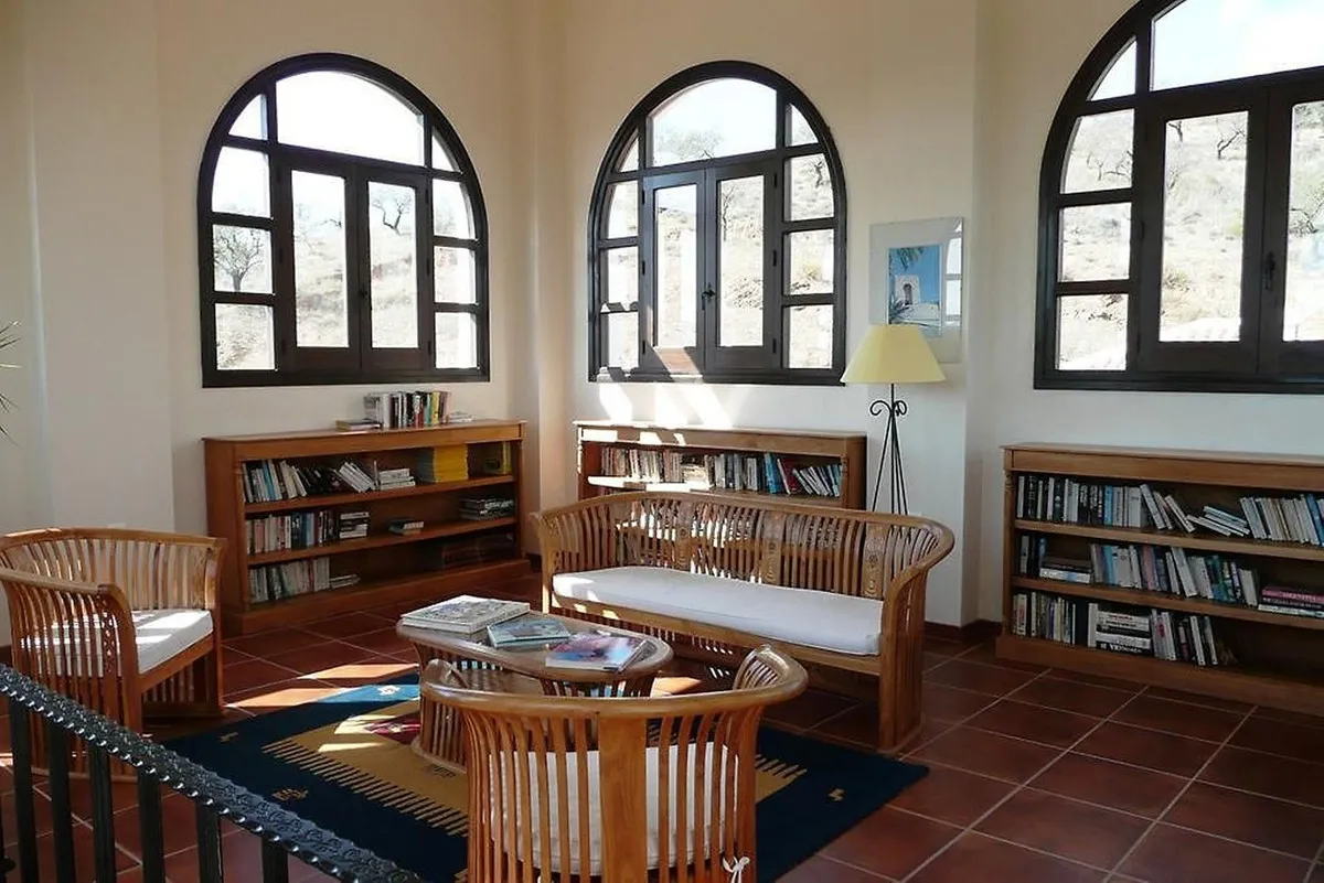 f0a76190-dc41-478f-993e-8fef18d6679a