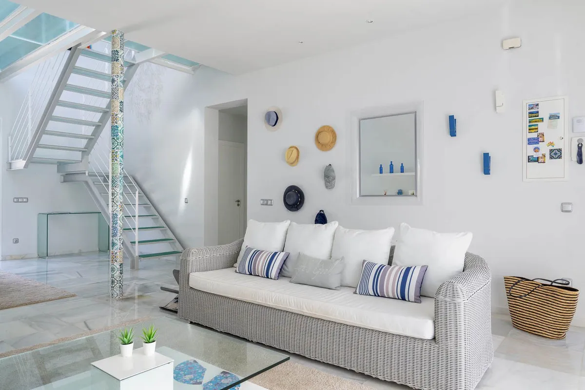 19c3f7f2-c8a1-407d-a091-86585fdb6f4e