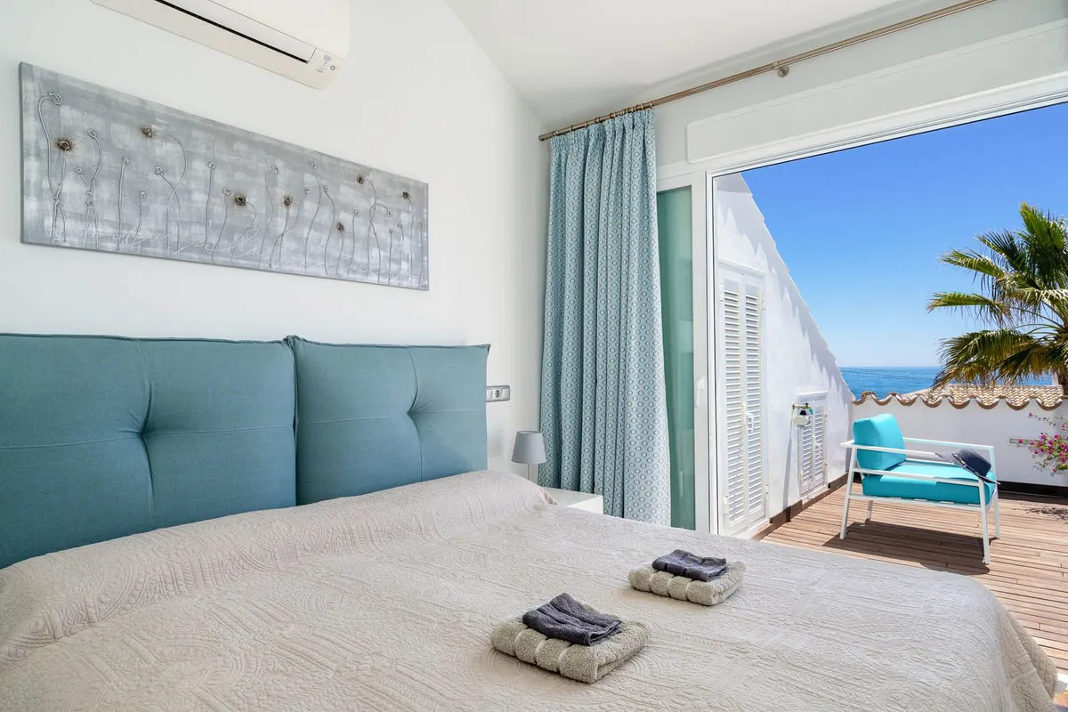 2d397144-4d8a-4b9c-acc8-04ae296d68d0