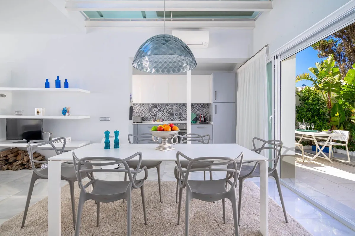 36076a8b-4d33-4907-84cb-21a4a10003de