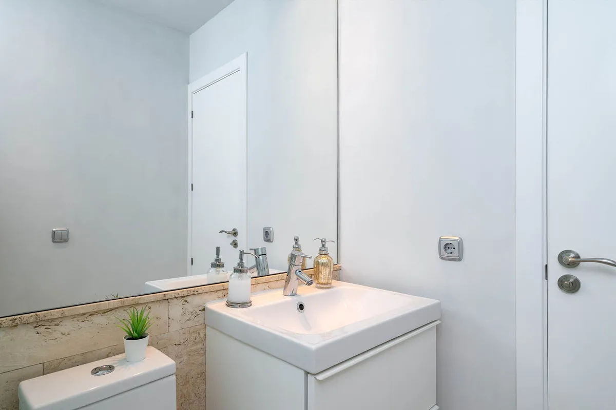 896cde7f-59e4-4514-8dd9-824965874a49