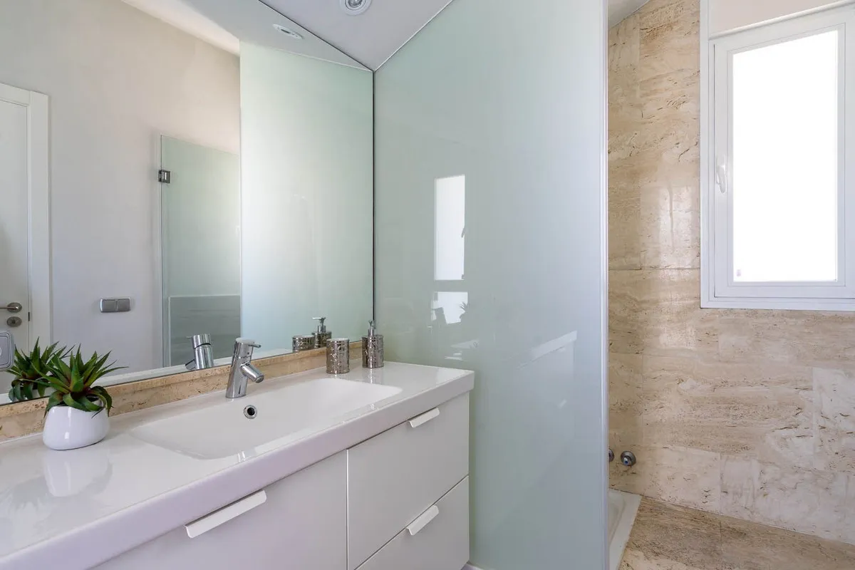 9772175a-c668-4216-a730-8a98b01fc8e5