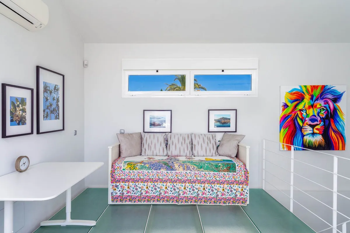 b1eeb4d7-4b04-4bee-96c3-bf6b1e7abcd8