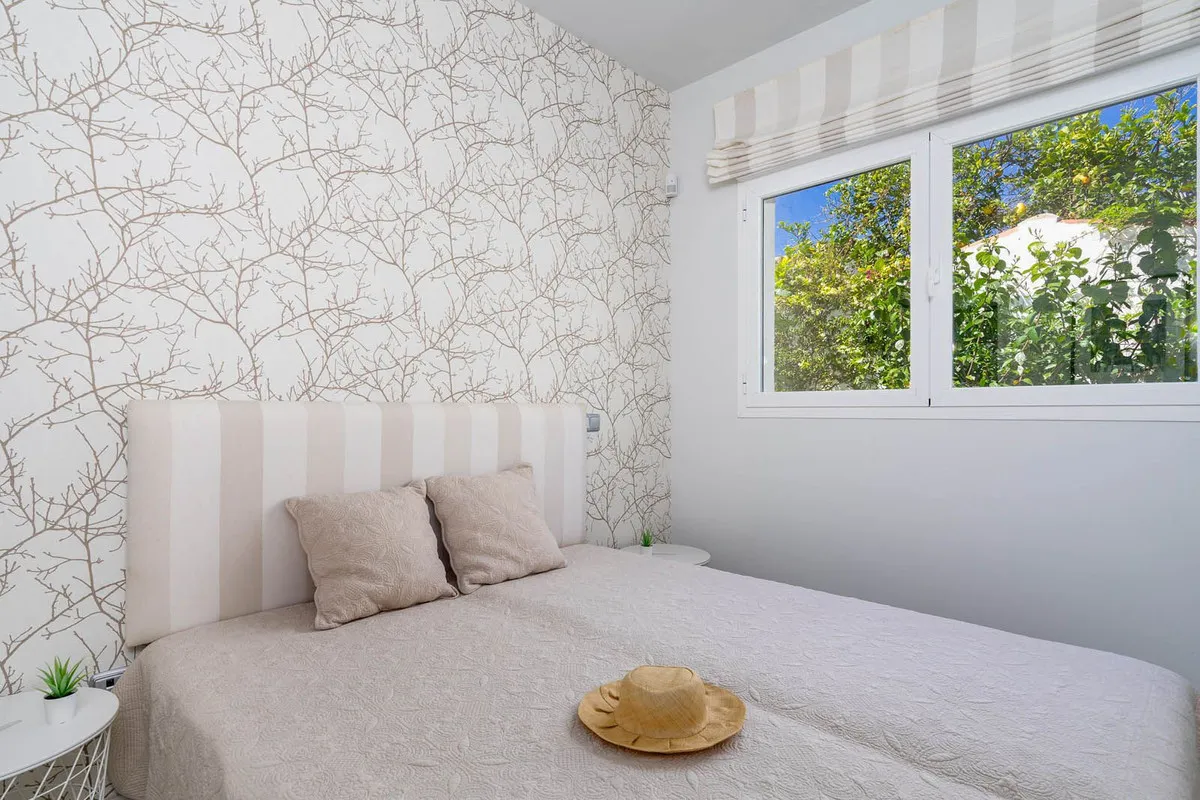 d9ae1ac5-4cb1-4e90-9351-dea680a209e4